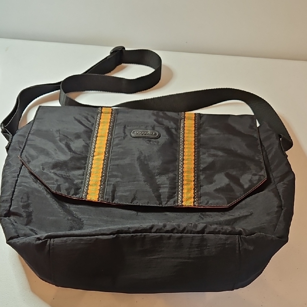 Baggallini Black and Orange Messenger/Laptop/Book Bag
